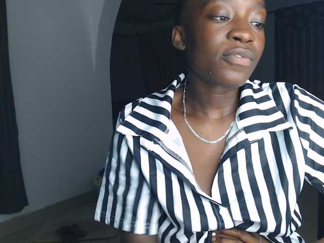 Nadama live cam on BongaCams