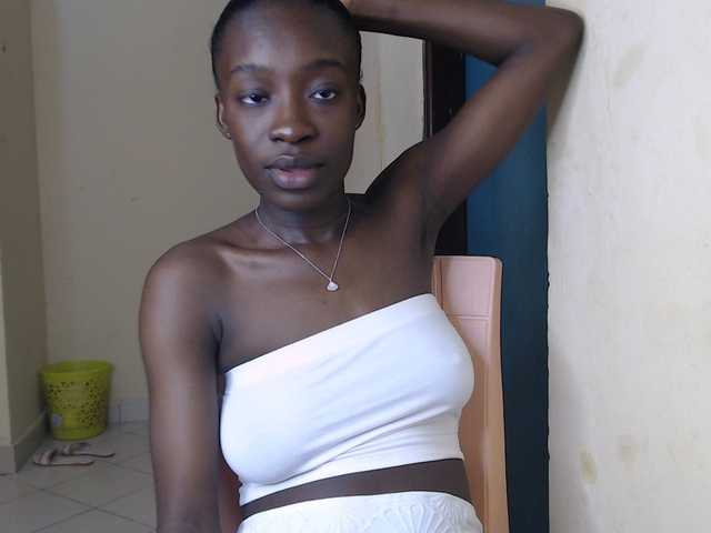 Nadama live cam on BongaCams