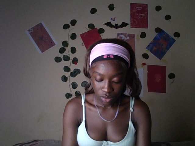 Nadama live cam on BongaCams