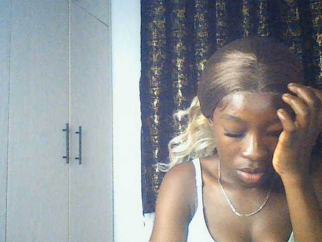Nadama live cam on BongaCams
