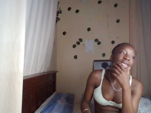 Nadama live cam on BongaCams