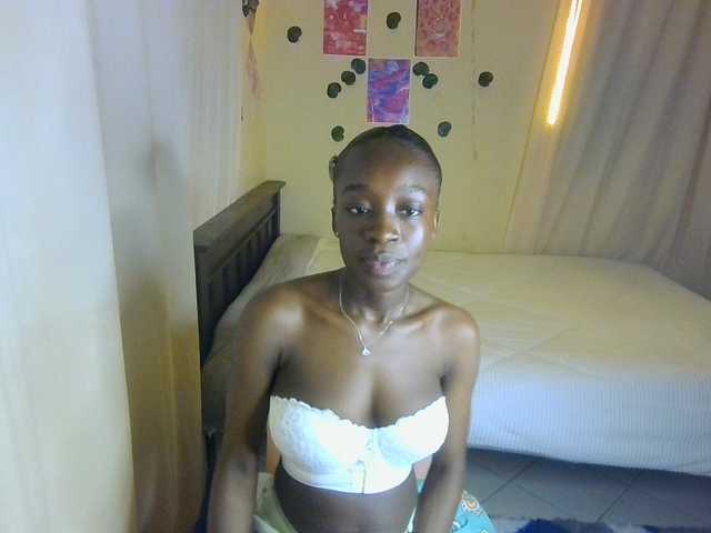 Nadama live cam on BongaCams