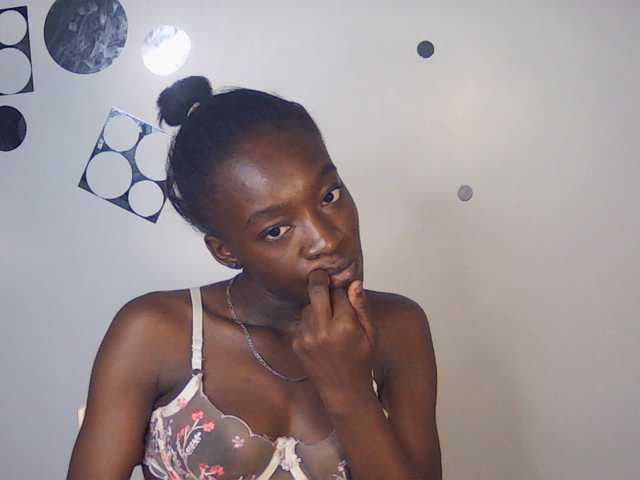 Nadama live cam on BongaCams