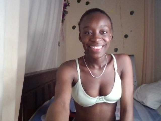 Nadama live cam on BongaCams