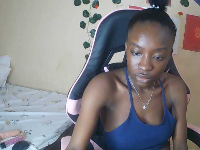 Nadama live cam on BongaCams