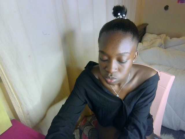 Nadama live cam on BongaCams