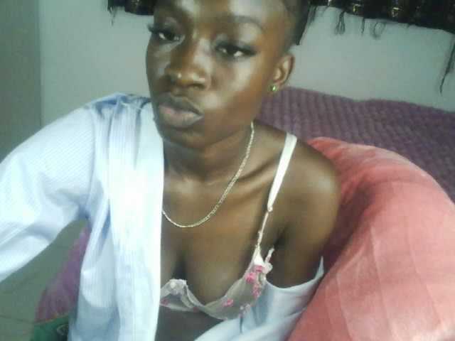 Nadama live cam on BongaCams