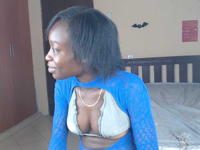 Nadama live cam on BongaCams