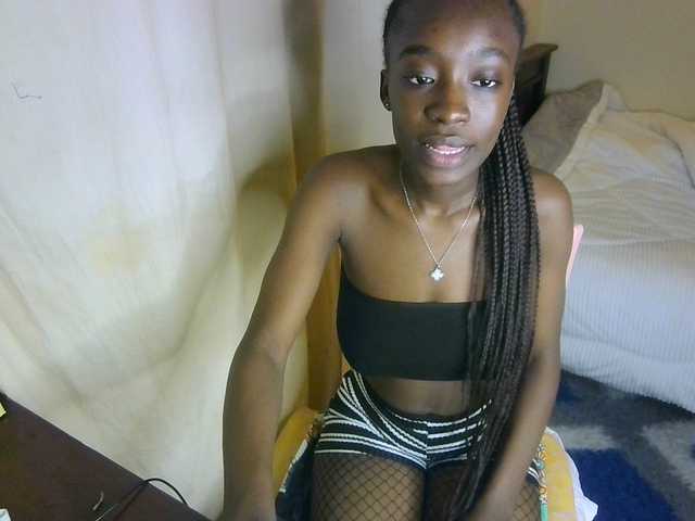 Nadama live cam on BongaCams