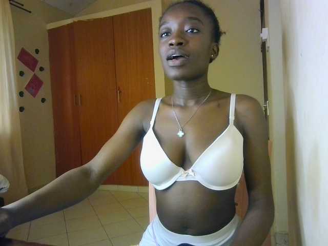 Nadama live cam on BongaCams