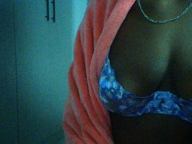 Nadama live cam on BongaCams