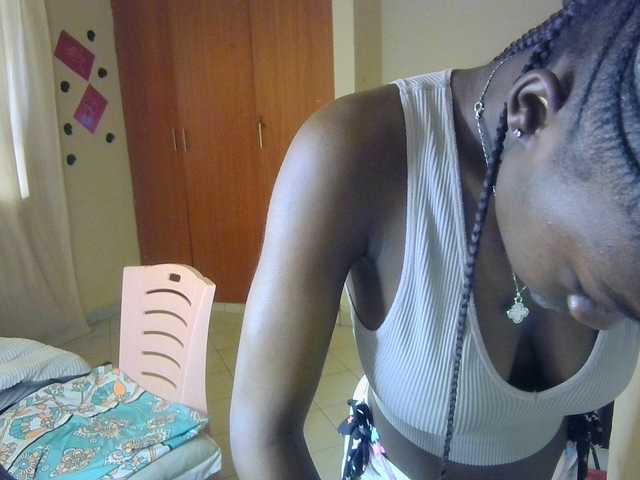 Nadama live cam on BongaCams