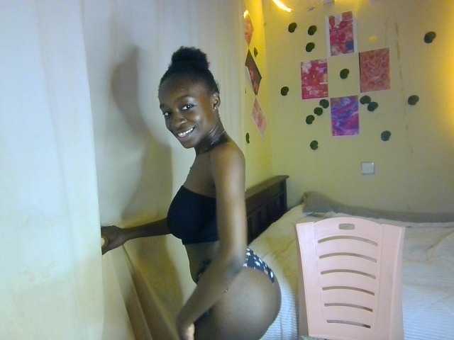 Nadama live cam on BongaCams