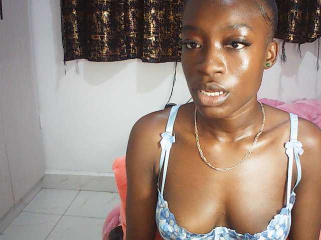 Nadama live cam on BongaCams