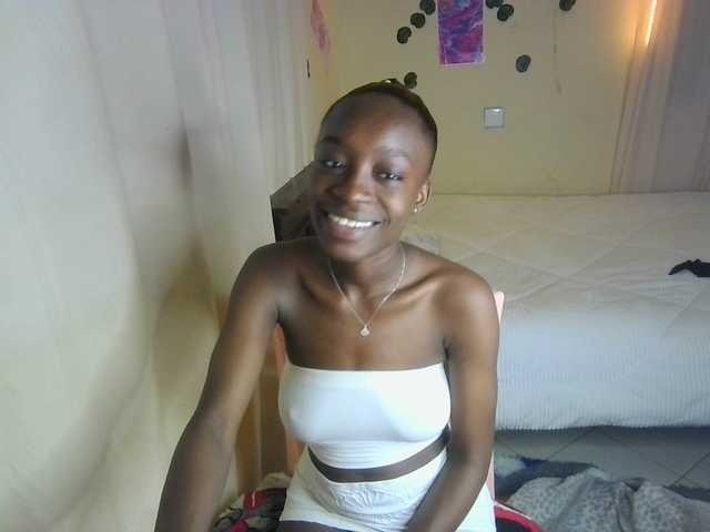 Nadama live cam on BongaCams