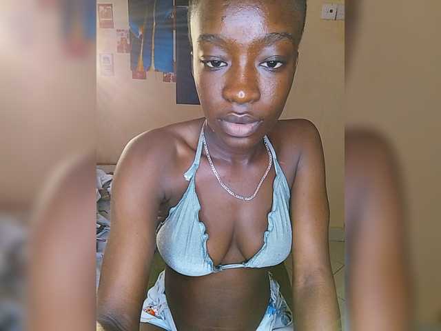 Nadama live cam on BongaCams