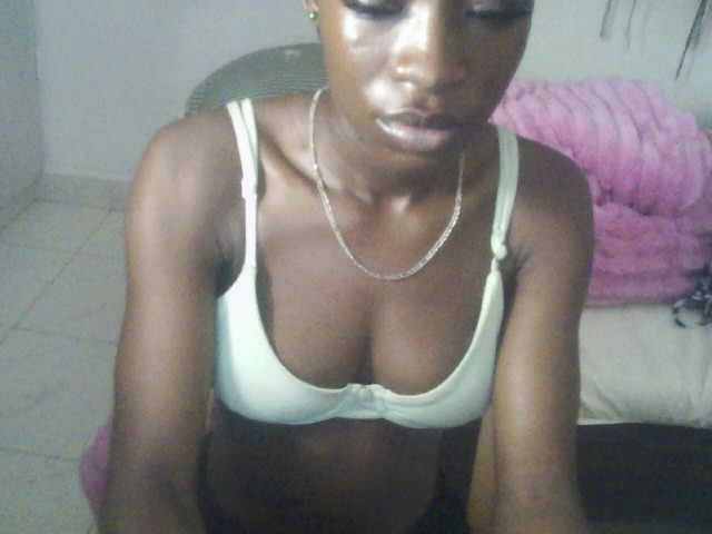 Nadama live cam on BongaCams