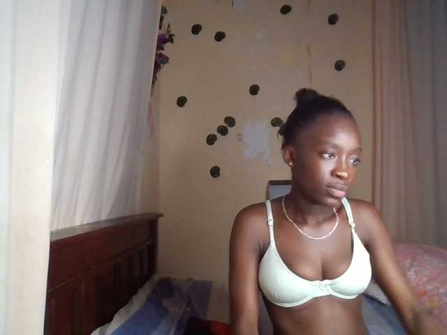 Nadama live cam on BongaCams