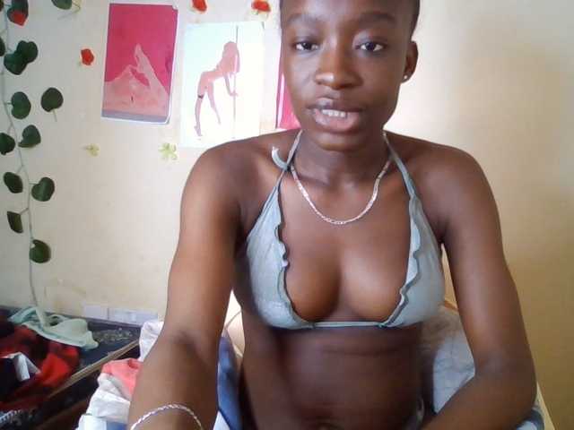 Nadama live cam on BongaCams