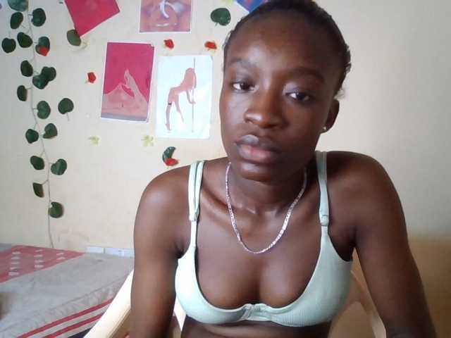 Nadama live cam on BongaCams