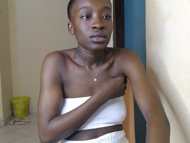 Nadama live cam on BongaCams