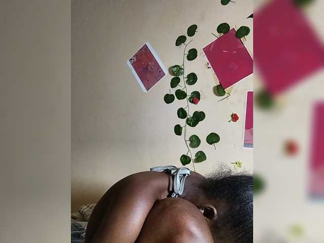 Nadama live cam on BongaCams