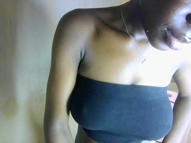 Nadama live cam on BongaCams