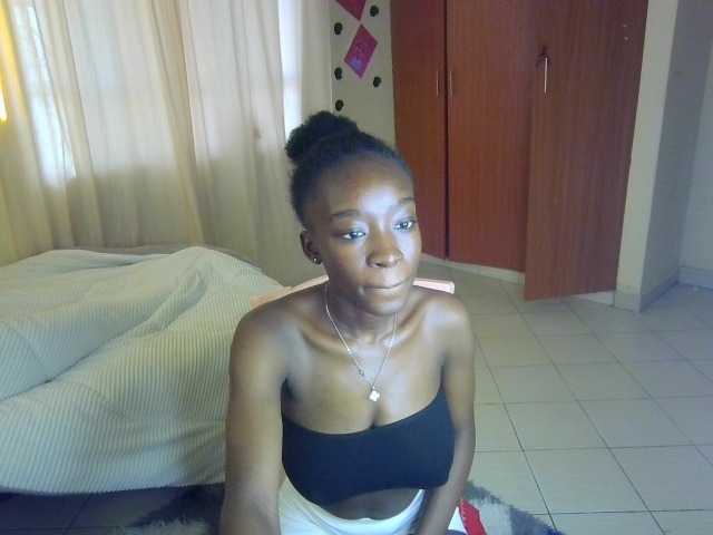 Nadama live cam on BongaCams