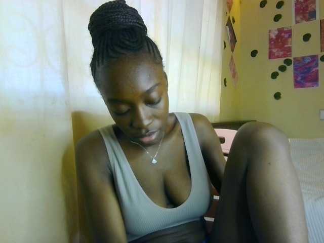 Nadama live cam on BongaCams