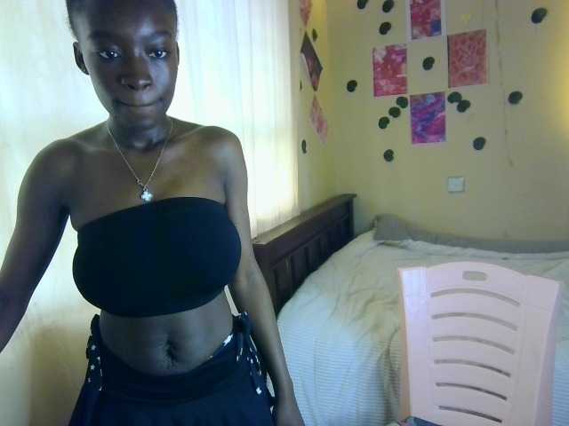 Nadama live cam on BongaCams