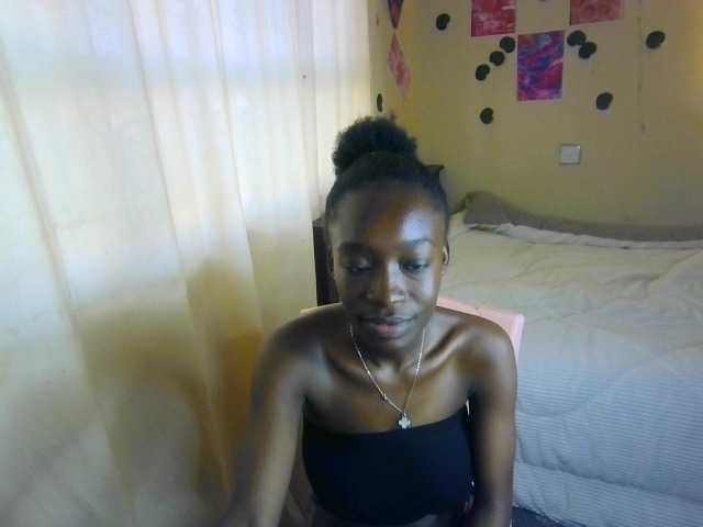 Nadama live cam on BongaCams