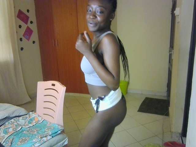 Nadama live cam on BongaCams