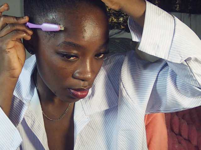 Nadama live cam on BongaCams