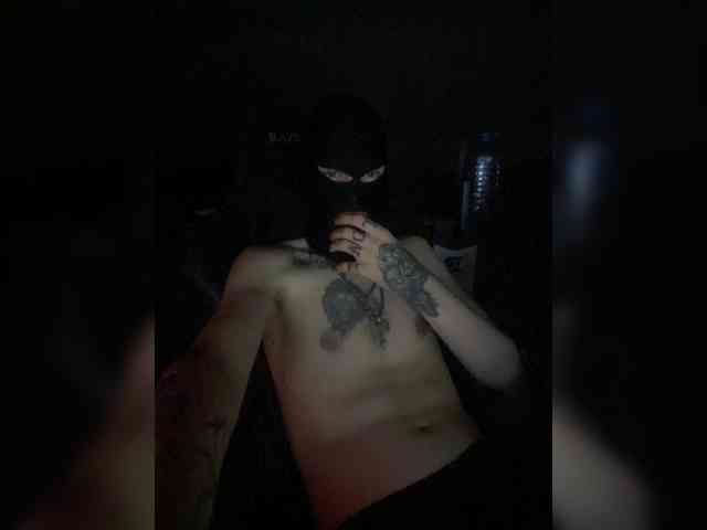 DemoniaDemon webcam