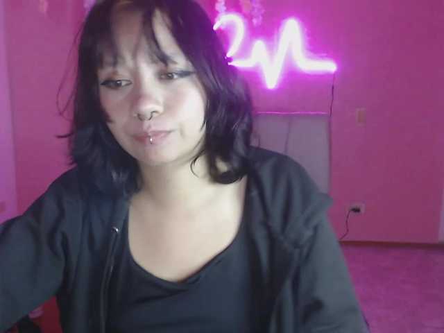 violetdreams-1 live cam on BongaCams