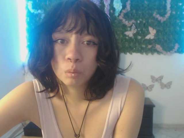 violetdreams-1 live cam on BongaCams