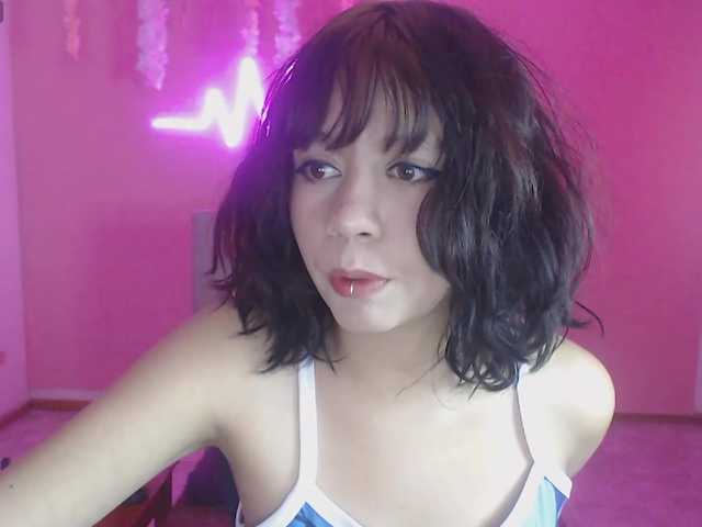 violetdreams-1 live cam on BongaCams