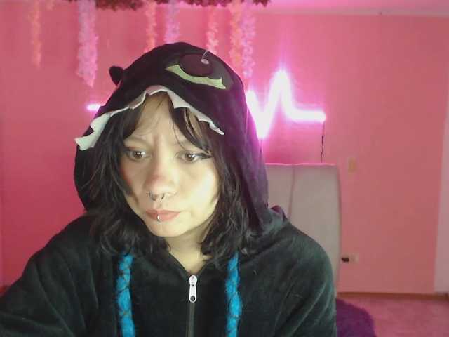 violetdreams-1 live cam on BongaCams