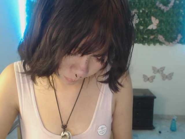 violetdreams-1 live cam on UnifiedCams