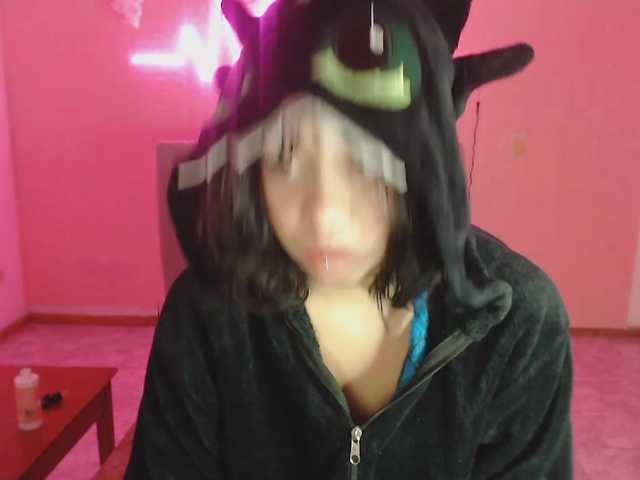 violetdreams-1 live cam on BongaCams
