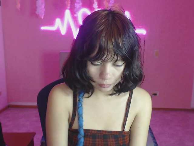 violetdreams-1 live cam on BongaCams