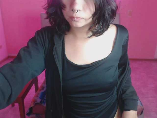 violetdreams-1 live cam on BongaCams