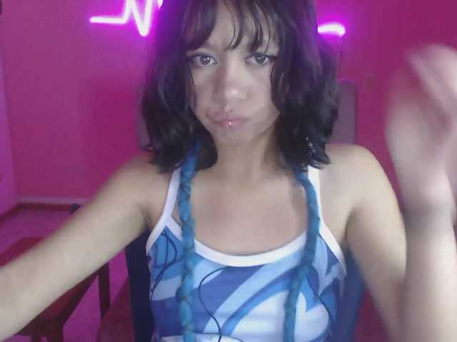 violetdreams-1 live cam on BongaCams