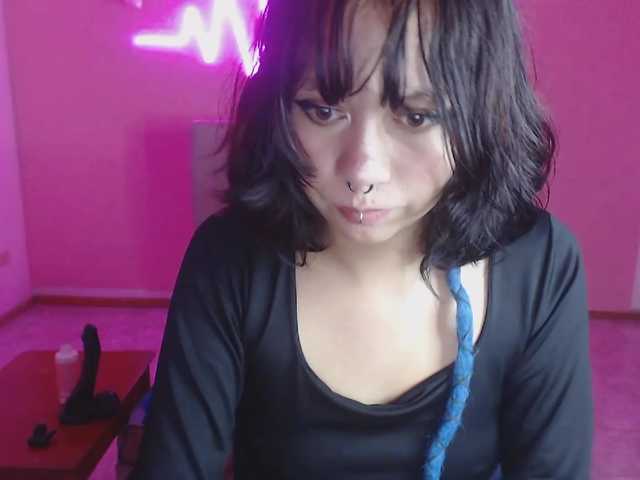 violetdreams-1 live cam on BongaCams