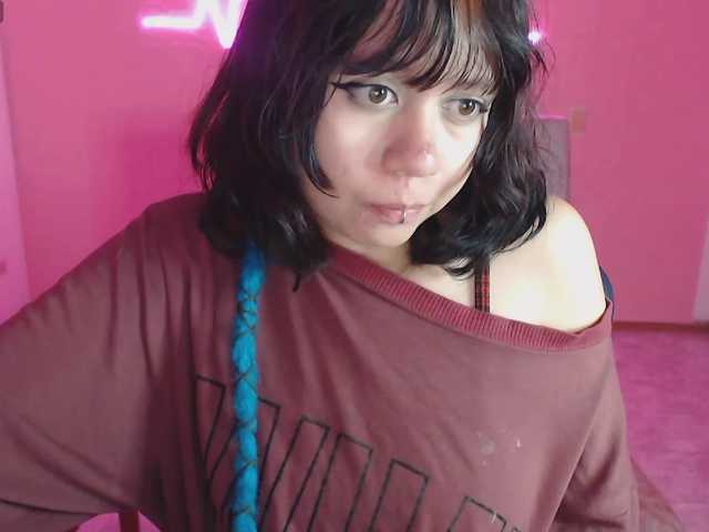 violetdreams-1 live cam on BongaCams
