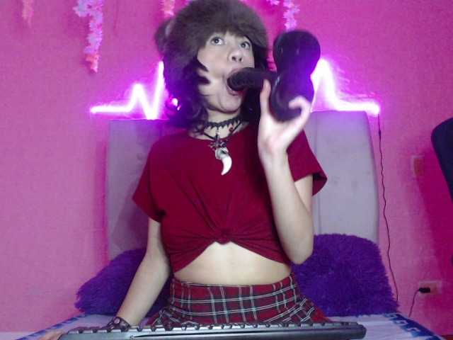 violetdreams-1 live cam on BongaCams