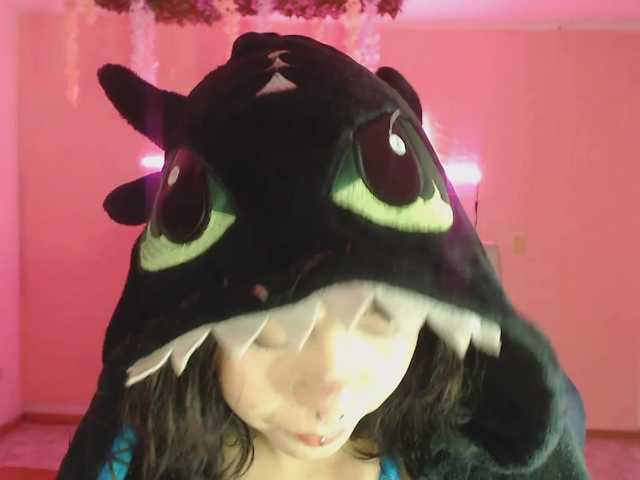 violetdreams-1 live cam on BongaCams