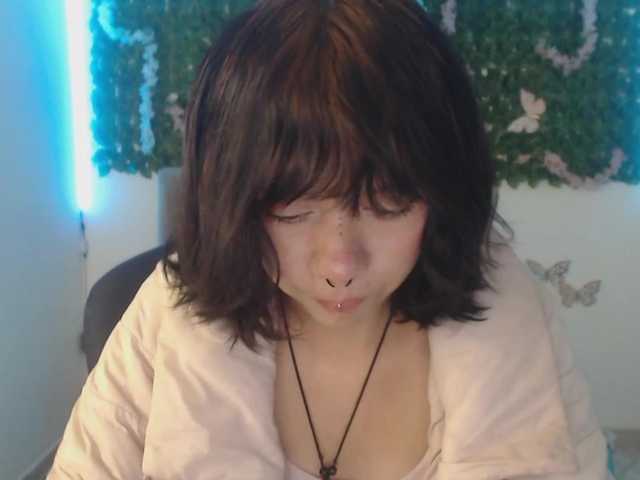 violetdreams-1 live cam on BongaCams