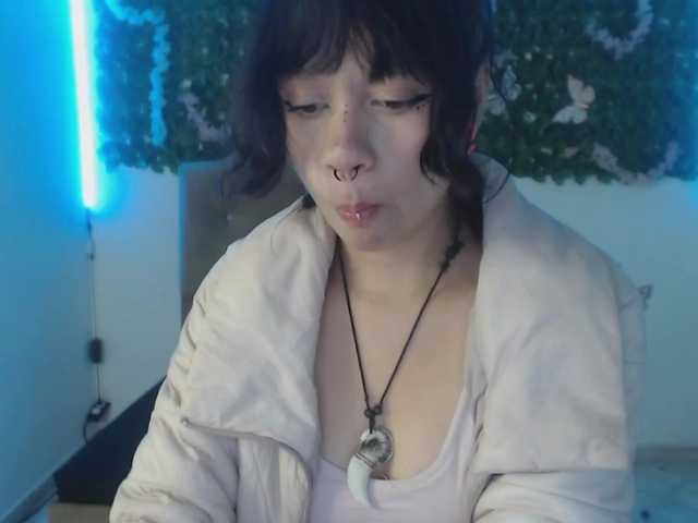 violetdreams-1 live cam on BongaCams