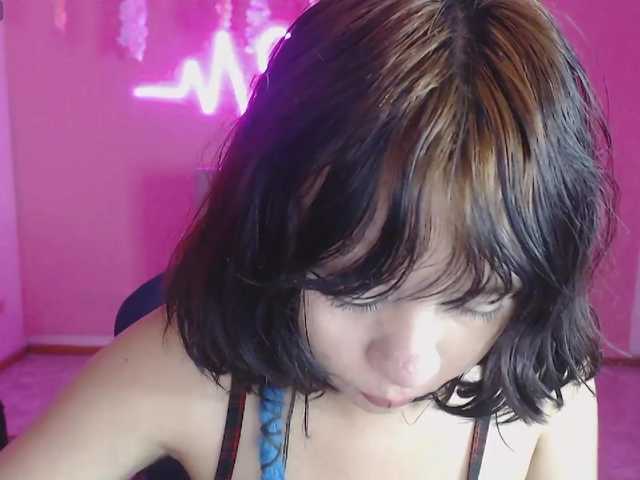 violetdreams-1 live cam on BongaCams